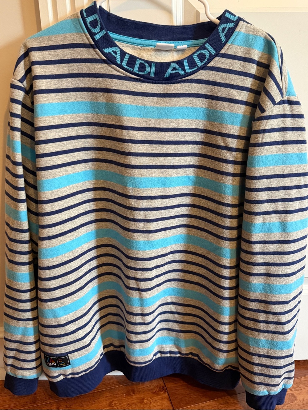 Men’s Aldi Crewneck Sweatshirt Size XL